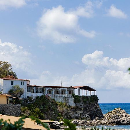 Riva Smeralda Camping Lodge Milazzo Dış mekan fotoğraf