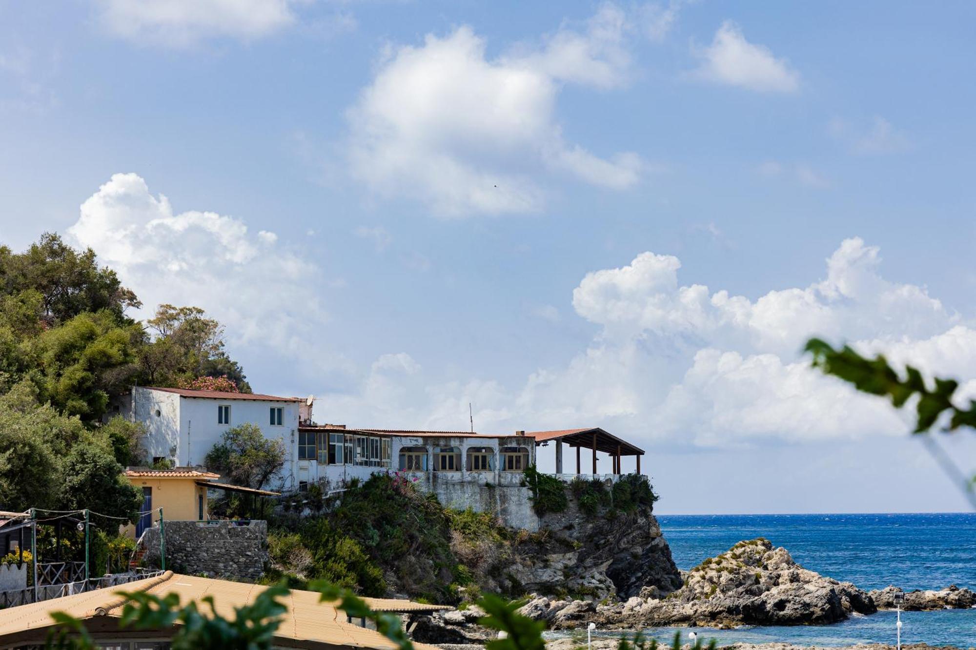 Riva Smeralda Camping Lodge Milazzo Dış mekan fotoğraf