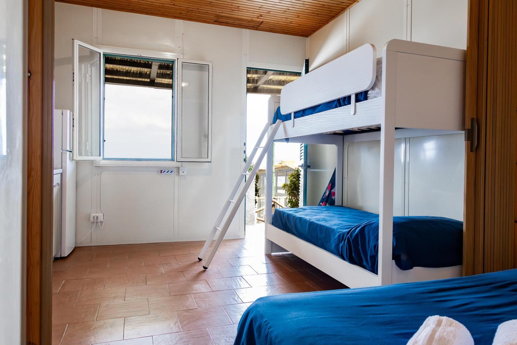 Riva Smeralda Camping Lodge Milazzo Dış mekan fotoğraf