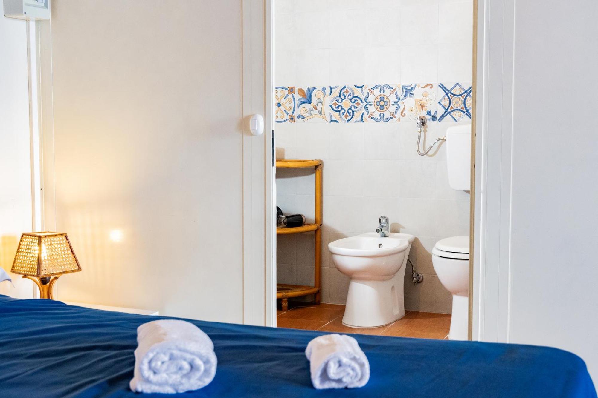 Riva Smeralda Camping Lodge Milazzo Dış mekan fotoğraf